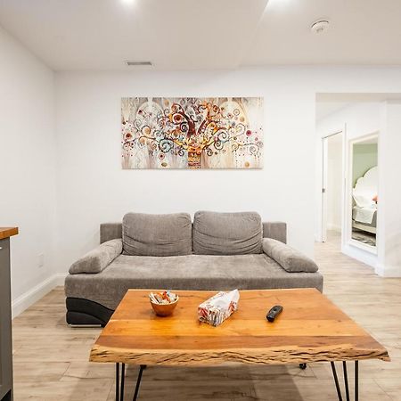 Gabby'S Place Downtown Core Торонто Номер фото